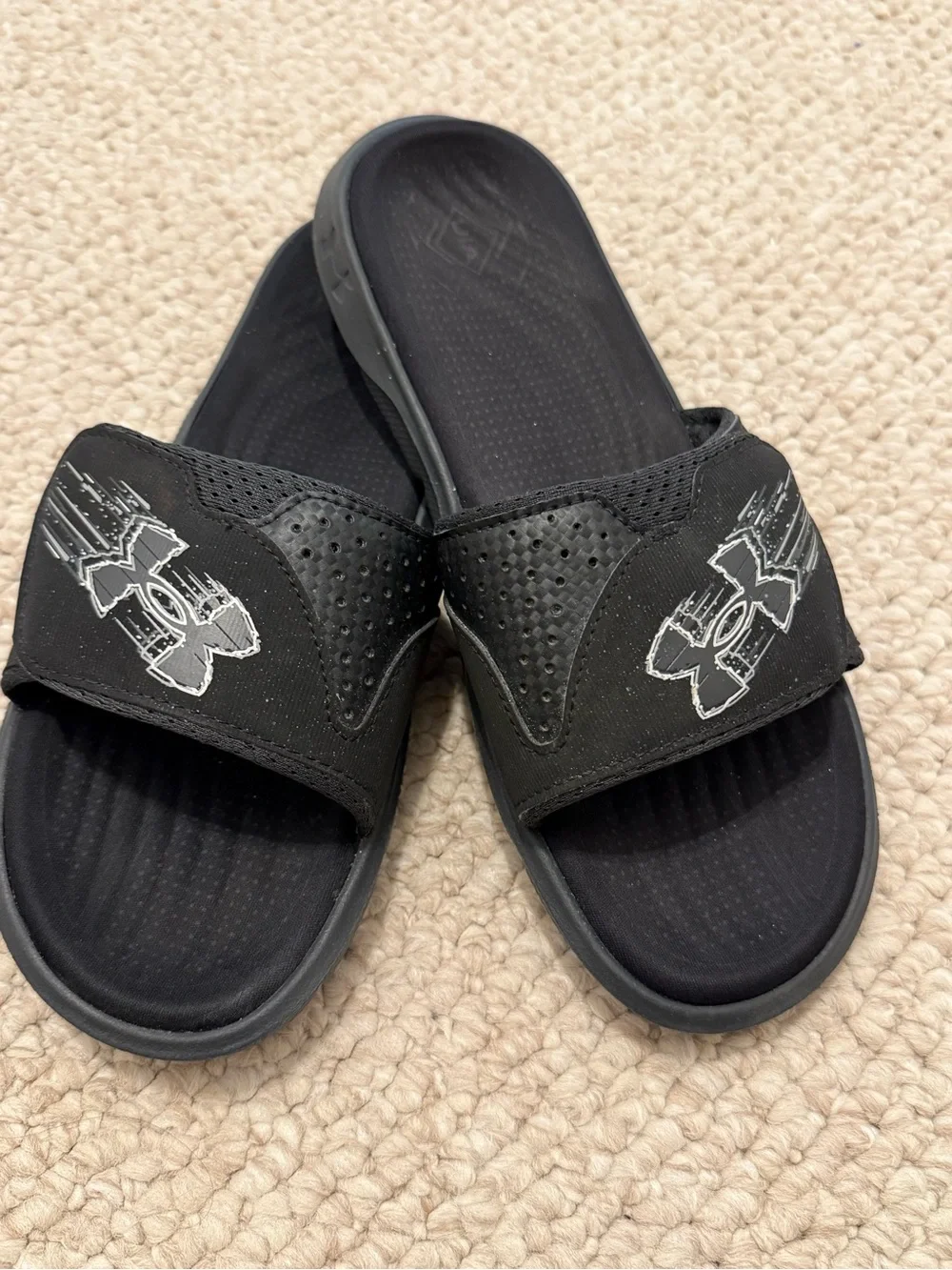 Under Armour Kids' Black Slide Sandals with Cushioned Footbed Size 6Y
